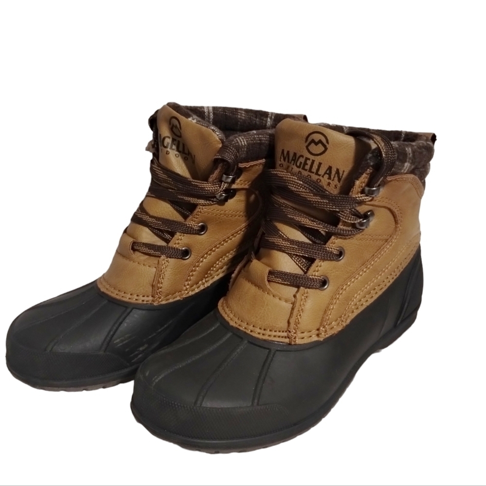Magellan Outdoor Duck Boots Youth Size 2D Brown Black Lace up Ankle Boots Rain‎